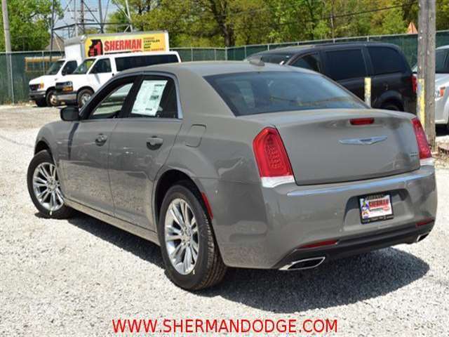 2017 Chrysler 300 Limited 4Dr Sedan